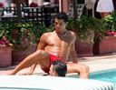:paz_piscine: