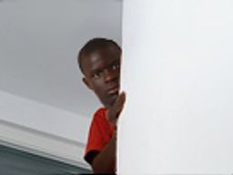 :Derriere_le_mur: