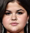 :selenagobesezoom: