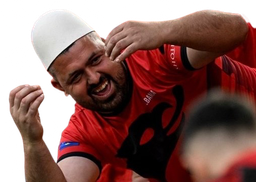 :Albanais: