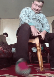:Tombe_chaise: