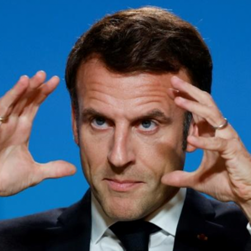 DeusMacron