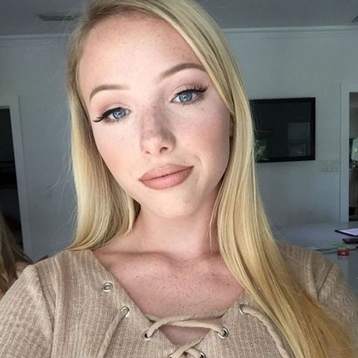 DixieLynn
