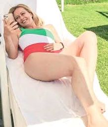 :Meloni_bikini: