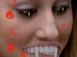 :Roxy_vampire: