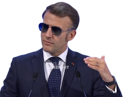 :Leader_supreme_macron: