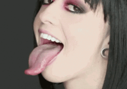 :Langue_narguer_larkin: