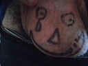 :couille_pleure_tatouage: